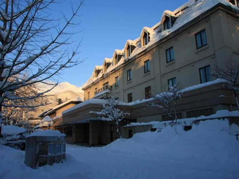Hakuba Springs Hotel Bagian luar foto